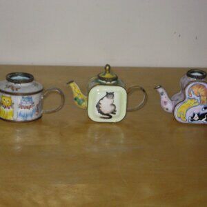 3 KELVIN CHEN Miniature Enamel Teapots Cats Whimsical Kitten